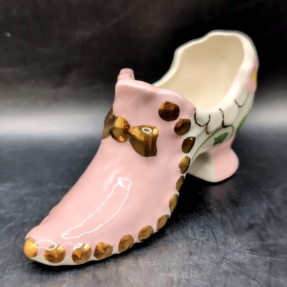 Vintage Porcelain Pink Glazed Pump / Shoe - Floral Decoration Gold Tone Accents - Picture 5 of 13